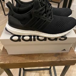 Stunning Adidas Ultraboost 1.0 - Women’s Size 11