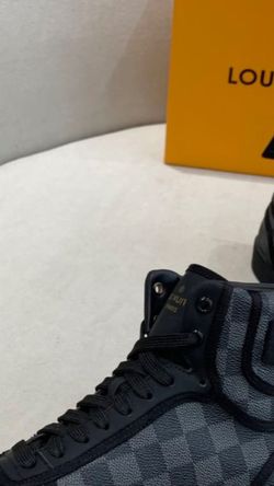 Louis Vuitton ,Versace,Gucci