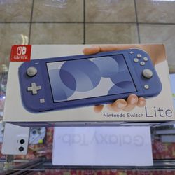 Nintendo Switch Lite W/Box