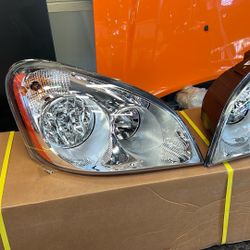 2008 - 2017 Freightliner Cascadia Headlights Pair New
