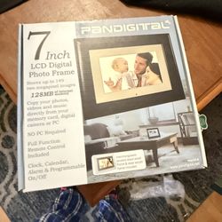 Digital Photo Frame 