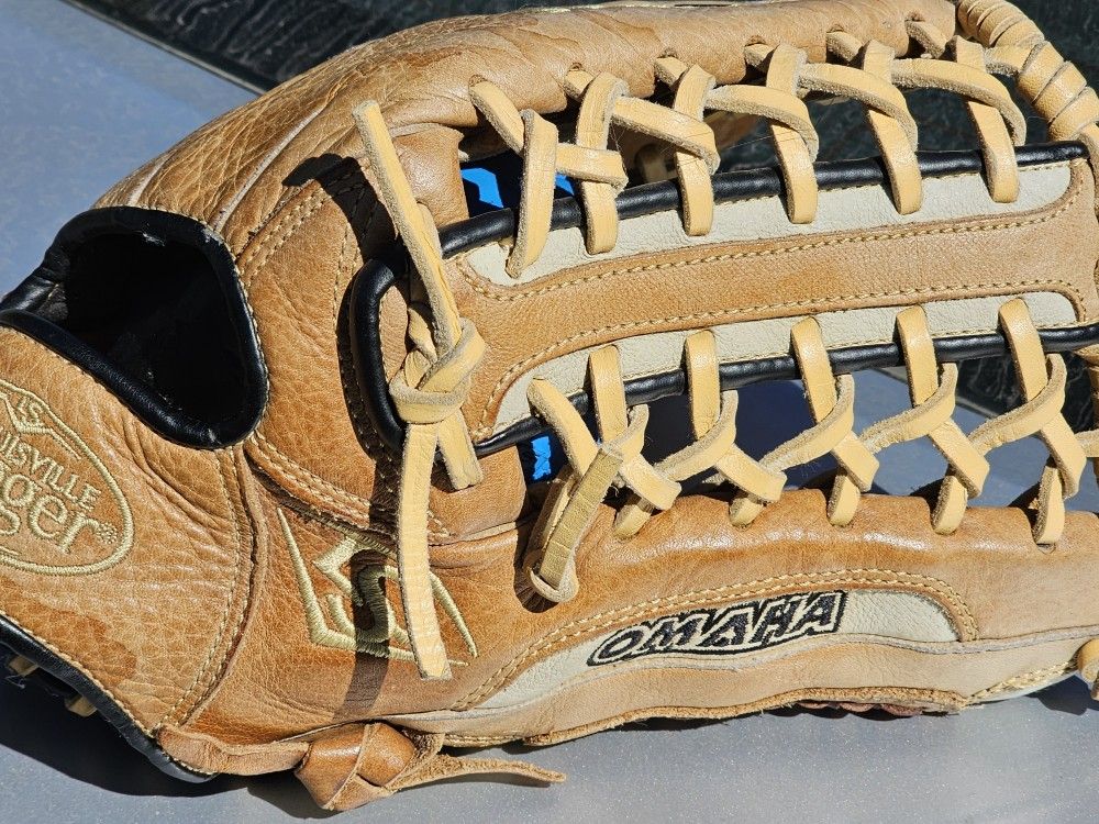 Omaha Legacy Series 11.75 Glove