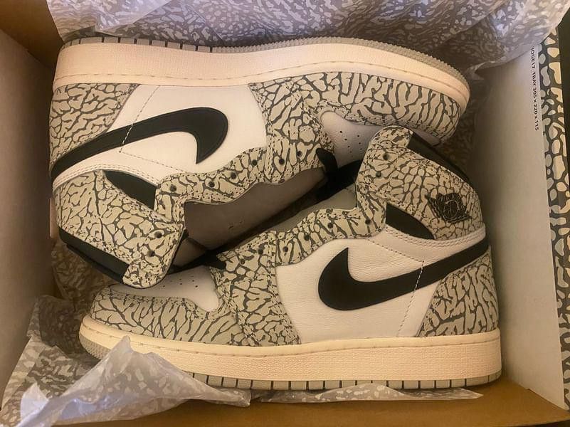 Air Jordan Retro OG Tech Grey's/Muslin Black And White