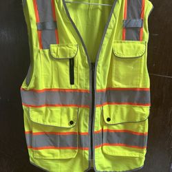 Safety Vest W Pockets / Chalecos De Seguridad C Bolsillos 