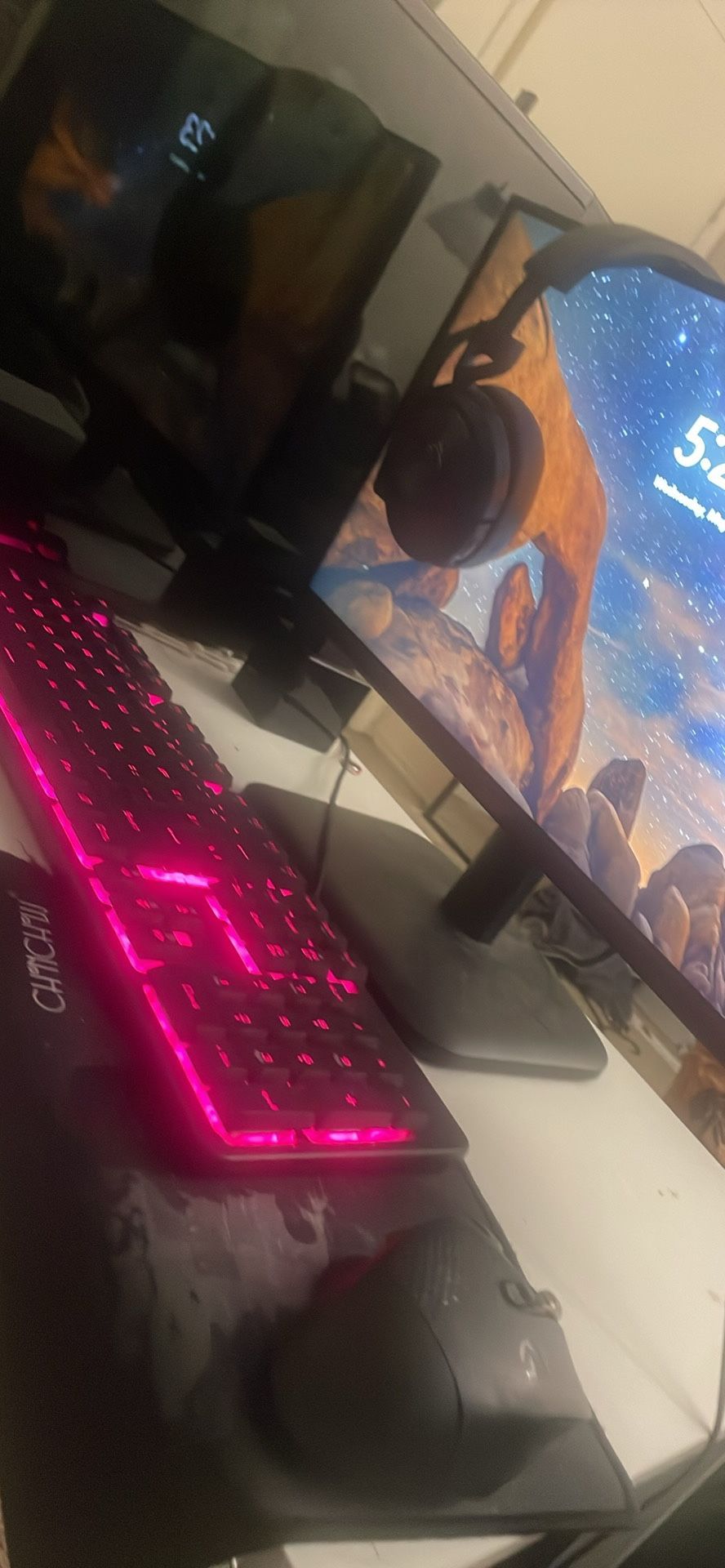 GAMING PC SETUP ( ENTIRE PC SETUP FOR SALE)