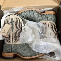 SKY BLUE PIRARUCU SMOKEY CREAM ariat boots 