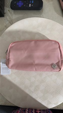 Lululemon Everywhere Belt Bag Pink