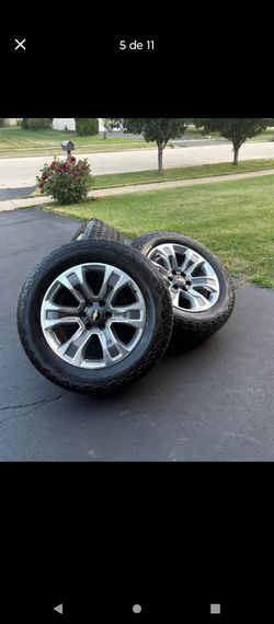 Rims and tires 70% 275/60R20 Chevy Silverado