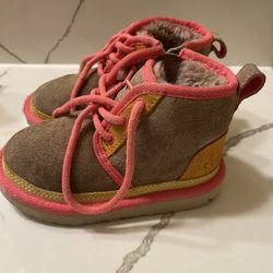 UGG Kid boots Toddle Size 9