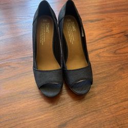 Tom’s Wedge Shoes 