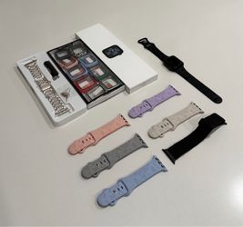 Apple Watch SE 2nd Gen GPS 40mm with 7 extra bands & 9 watch face protectors