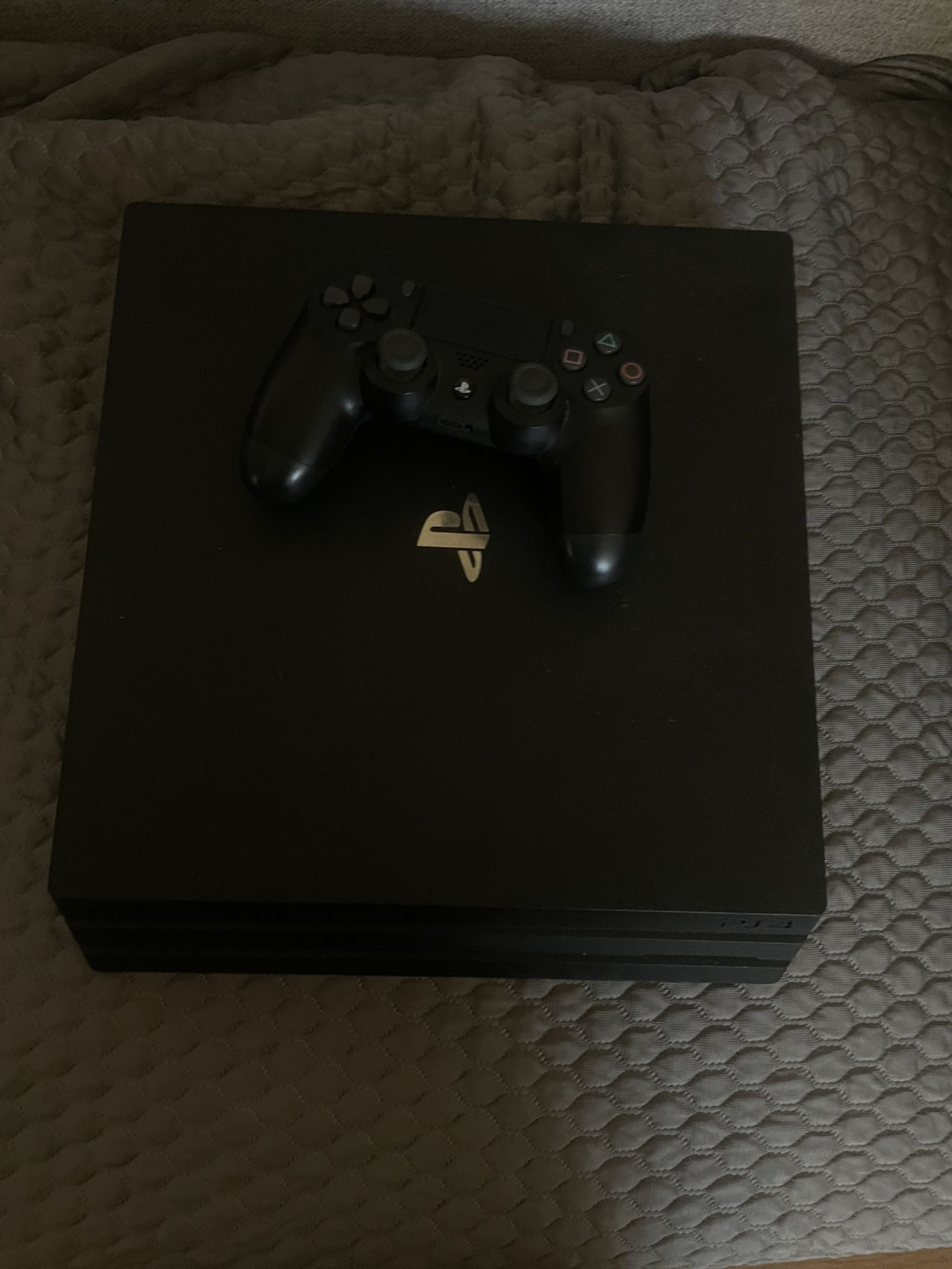 ps4 pro 1TB