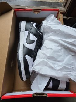 8 Nike Dunk Low Black/White