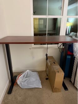 Adjustable Standing desk