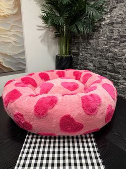 MEDIUM SIZED HEARTS PET BED 💖😍