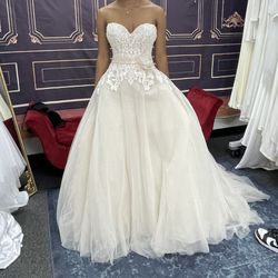 NWT sz 8 Strapless Designer Wedding Gown 