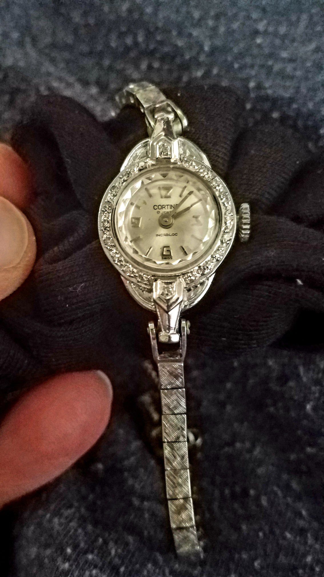 RARE Vintage "Cortina" Incabloc 17 Jewel, 24 Diamonds, Platinum with 14k White Gold Watch