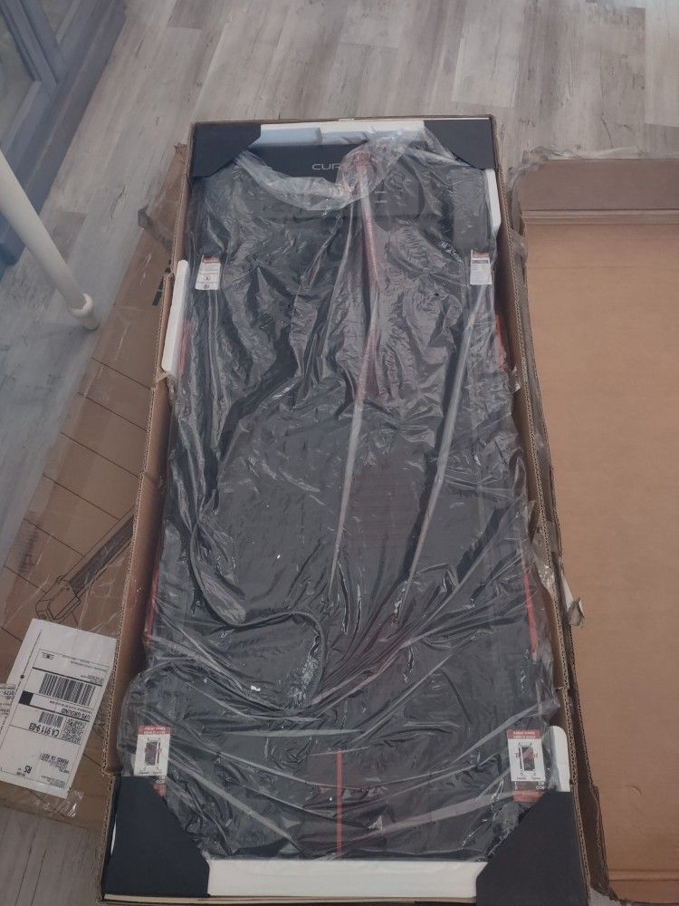 Brand New In box Cursor Fitness C40 Treadmill
