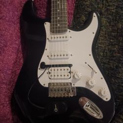 Triple Play Connect Sayha Stratocaster 