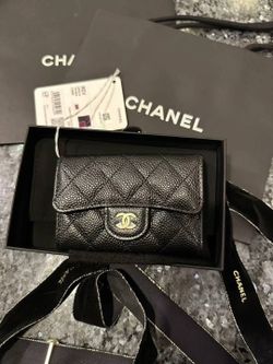 Brand new Caviar Quilted Flap Card Holder Black