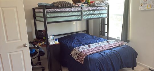 Bunk bed