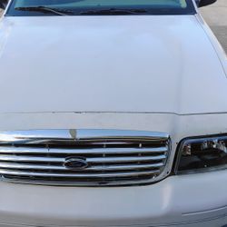 2004 Crown Victoria 