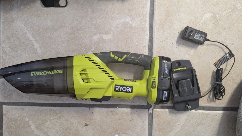 Ryobi Evercharge One+ Vacuum Handheld With Charging Station