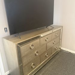4 Bedroom Set