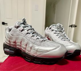 BRAND NEW NIKE AIR MAX 95s! 9.5M