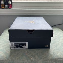Air Jordan 1 Mid We