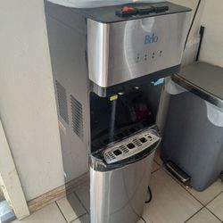 Water Dispenser 