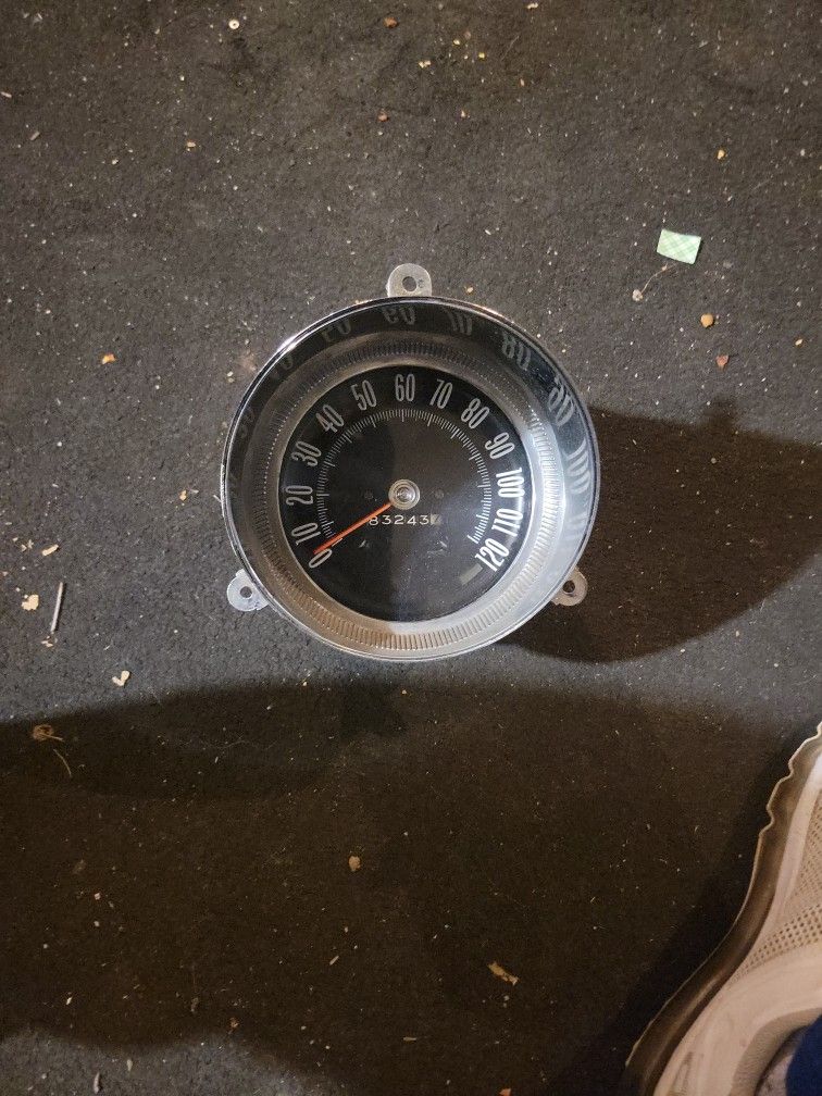 1966 Oldsmobile Speedometer And Housing