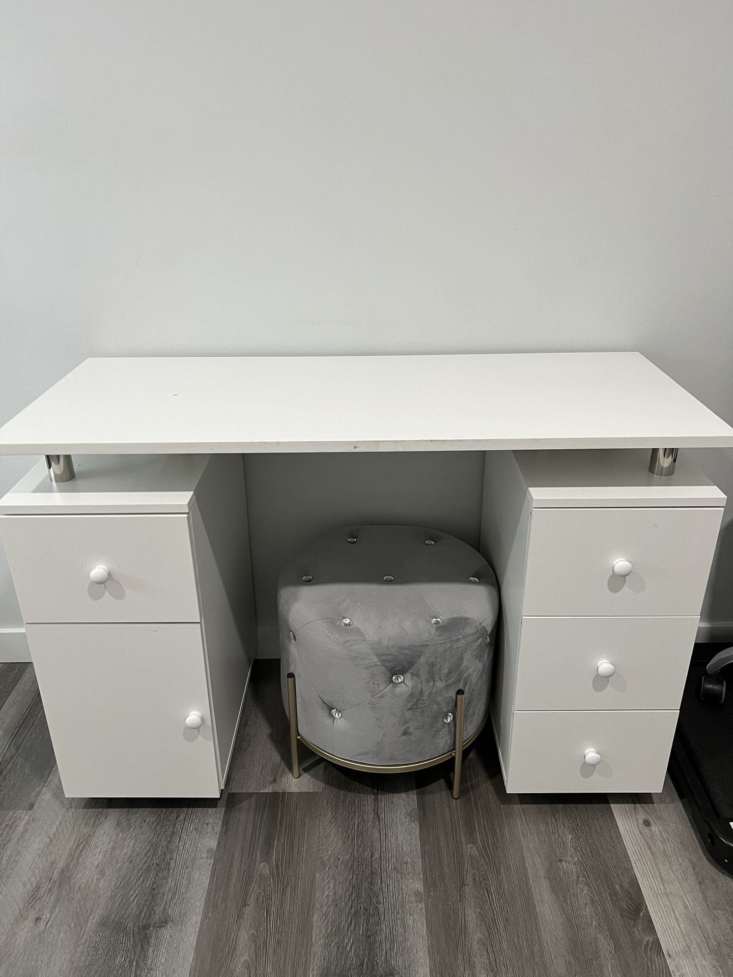 Desk and Chair 