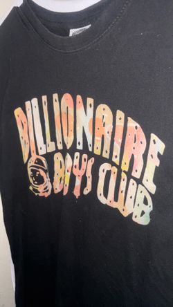 Shirts & hoodies
