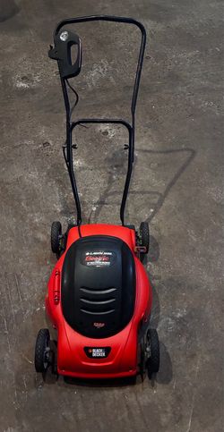 Electric lawnmower