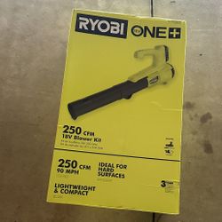 RYOBI ONE+ 18V 90 MPH 250 CFM Cordless Battery Leaf Blower/Sweeper Kit