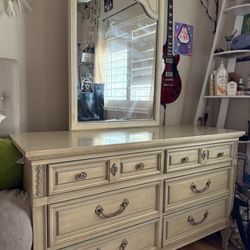 Vintage Dresser With Vanity 