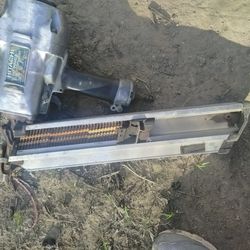 Framing nail gun. Phnuematic