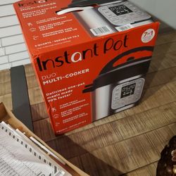 Instant Pot Duo Never Removed From Box