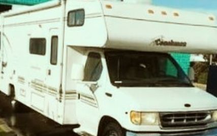 2000 Coachman Leprechaun