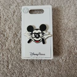 Mickey Mouse Wearing Glasses Disney Pin