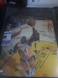Shaq signed photo