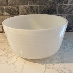 Vintage PYREX Mixing Bowl 9 Inch