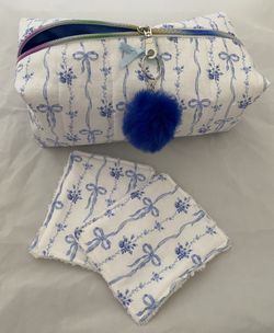 Cosmetic Pouch And Facial Wash Pads