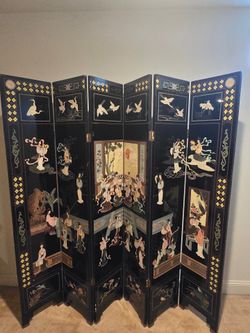 Wooden screen