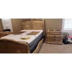 Queen Bedroom Set