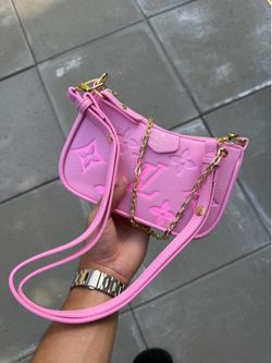 Pink women’s purse