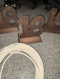 Cowboy Rope & Wooden Table Decor