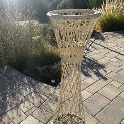 Vintage Russel Woodard Fiberglass Planter 