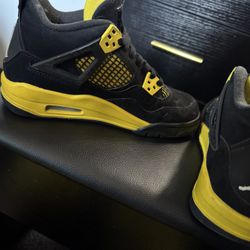 Air Jordan 4 Retro